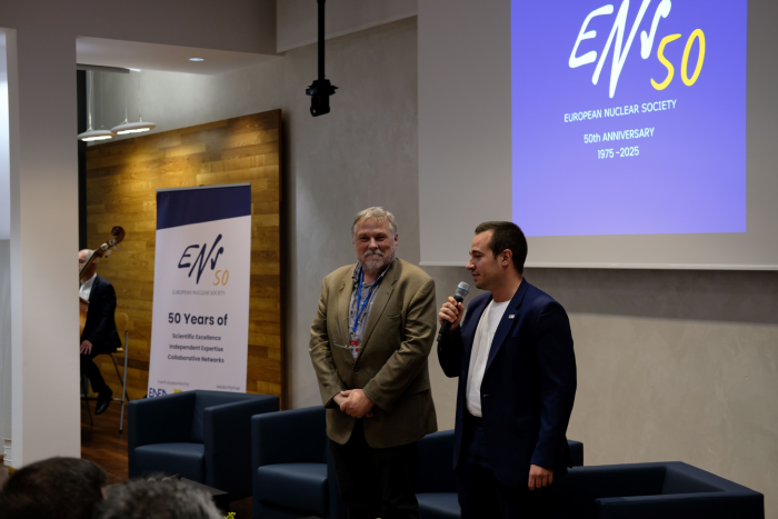 Veliko priznanje za slovensko jedrsko stroko: nagrada Jana Runemarka dr. Leonu Cizlju